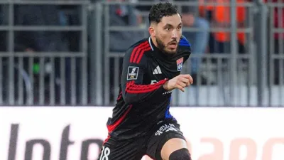 Lyon'un genç yıldızı Rayan Cherki, maddi sıkıntılar nedeniyle transfer listesine