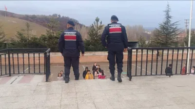 Yozgat'ta Jandarma Ekiplerinden Okul Çevresinde Güvenlik Denetimi: Olumsuz Durum Tespit