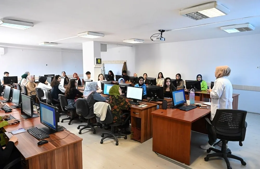 Konya Büyükşehir Belediyesi'nin Meslek Edindirme Kursları (KOMEK) 2025 yeni dönem