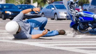 Yozgat Valiliği, motosiklet sürücülerini kask takma konusunda uyararak, "Hayatın hızı