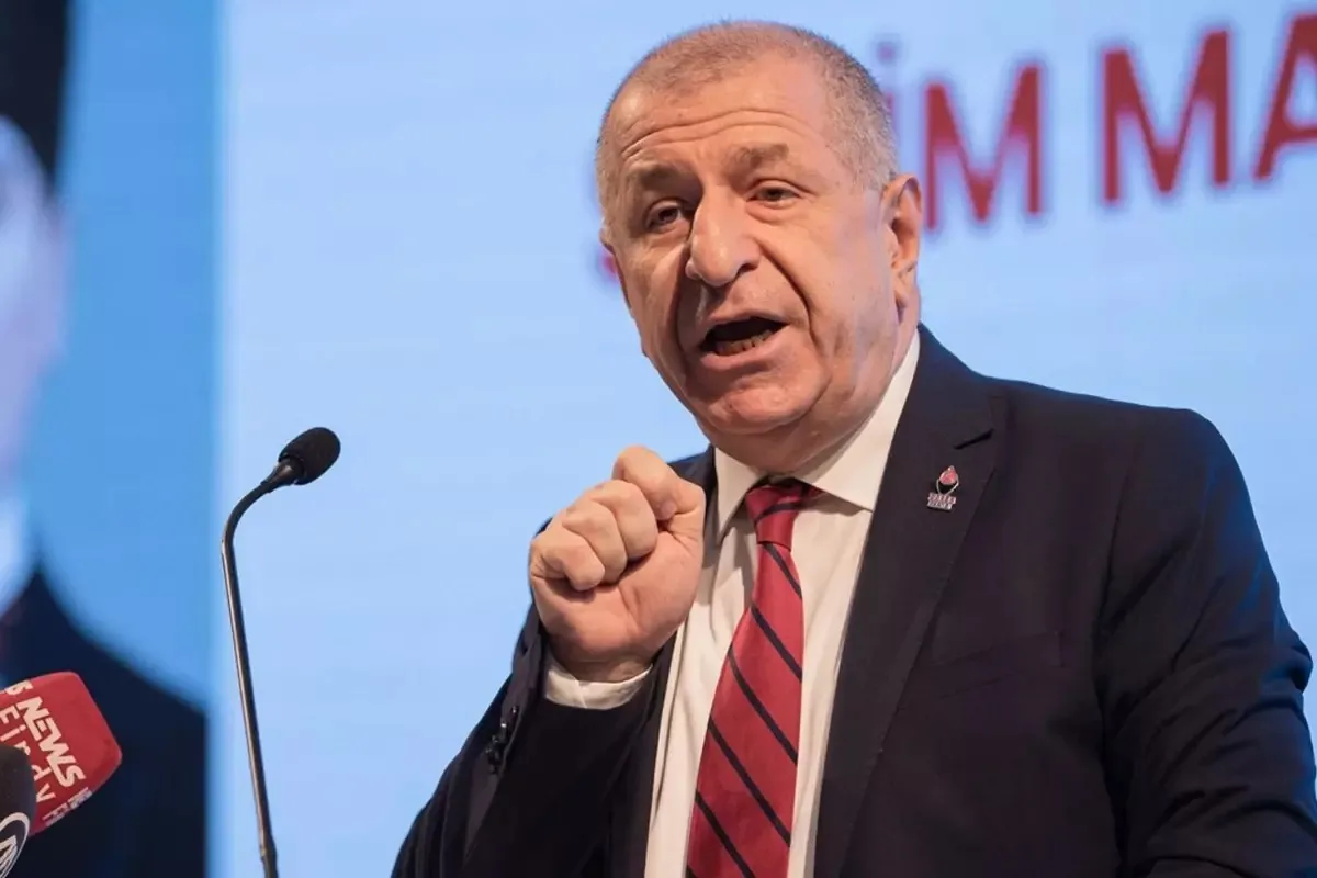 Zafer Partisi Genel Başkanı Ümit Özdağ, Cumhurbaşkanına hakaret suçlamasıyla Ankara’da