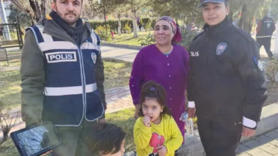Yerköy’de kaybolan 3 yaşındaki kız çocuğu, polis ekiplerinin hızlı müdahalesiyle