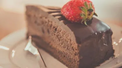 Rüya Tabirleri, Rüyada Pasta Yemek Ne Anlama Gelir? İşte Detaylı Anlamı En sevilen tatlı lezzetleri arasında pasta gelir. Özellikle birçok farklı