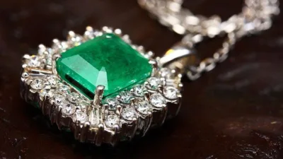 Rüya Tabirleri, Rüyada Zümrüt Görmek Ne Anlama Gelir? İşte Detaylı Anlamı Rüyada zümrüt görmek, din, mezhep, evlat kardeş ve murada ermek