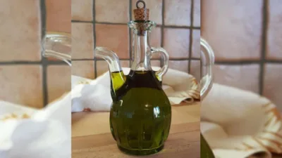 Rüya Tabirleri, Rüyada Zeytinyağı Bidonu Görmek Ne Anlama Gelir? İşte Detaylı Anlamı Bazı rüyaların bolluk ve bereket getiren anlamları olduğu bilinmektedir. Bu