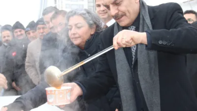 Yozgat Valiliği himayesinde düzenlenen Arabaşı etkinliğinde, vatandaşlara kış aylarının vazgeçilmez