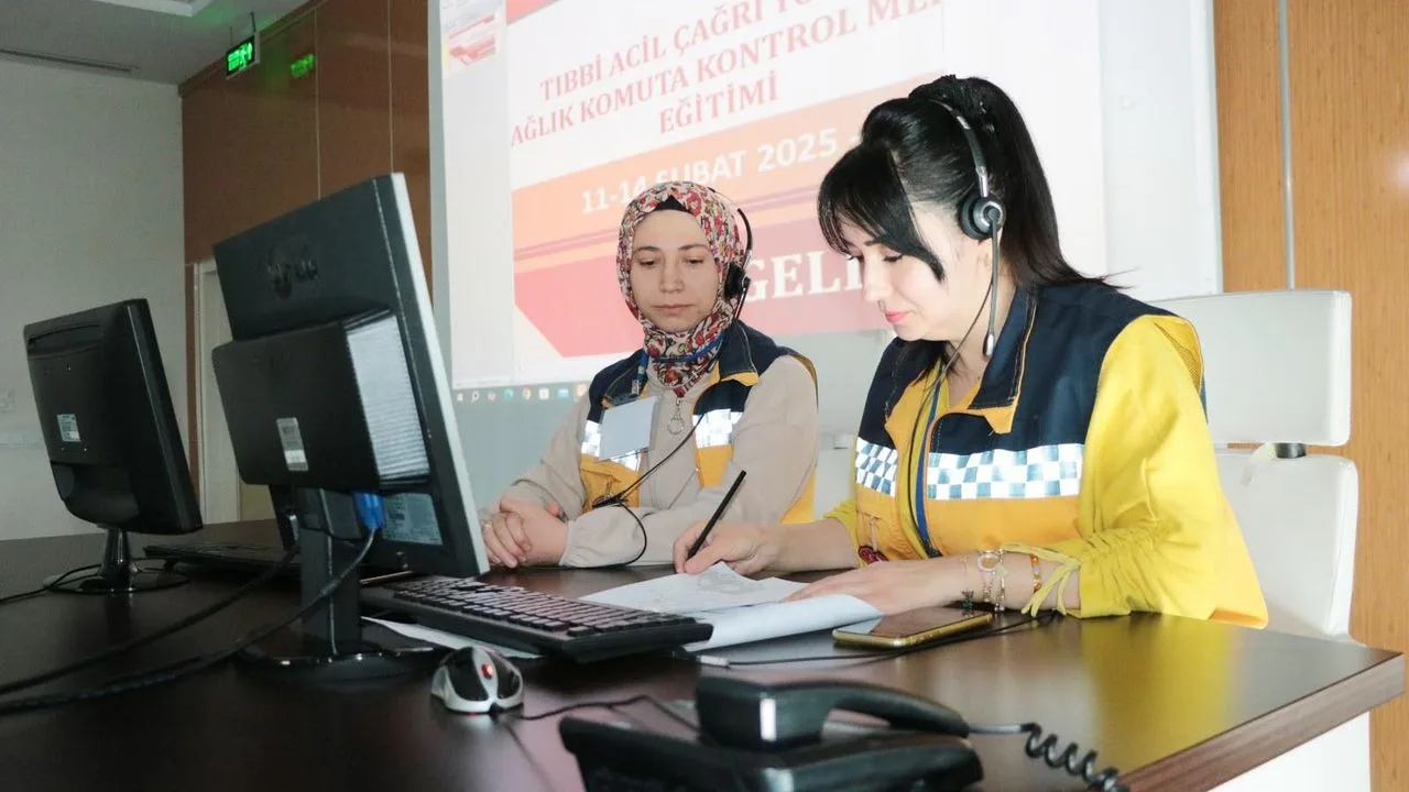 Yozgat’ta 112 Acil Çağrı Merkezi personeli, sağlık çalışanlarının kriz yönetimi
