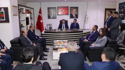 Adalet Bakanı Yılmaz Tunç, beraberindeki heyetle birlikte Yerköy Belediye Başkanı