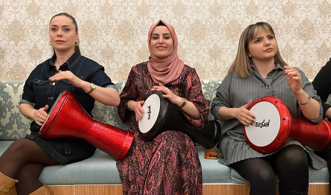 Bozok Üniversitesi’nin Müzik Grubu, Kadınların Sosyalleşmesine Katkı Sağlıyor Bozok Üniversitesi'nin Türk Sanat Müziği ve Perküsyon Grubu, farklı meslek