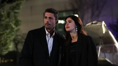 Show TV’nin ilgiyle takip edilen dizisi Sandık Kokusu, başrollerinde Özge