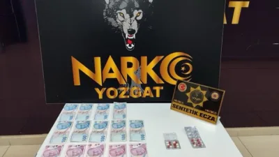 Yozgat'ta narkotik ekiplerinin düzenlediği operasyonda, uyuşturucu ticareti yapan 3 şahıs