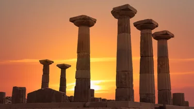 Kuzey Ege’nin en büyüleyici ve tarihi zenginlikleriyle dolu köylerinden biri