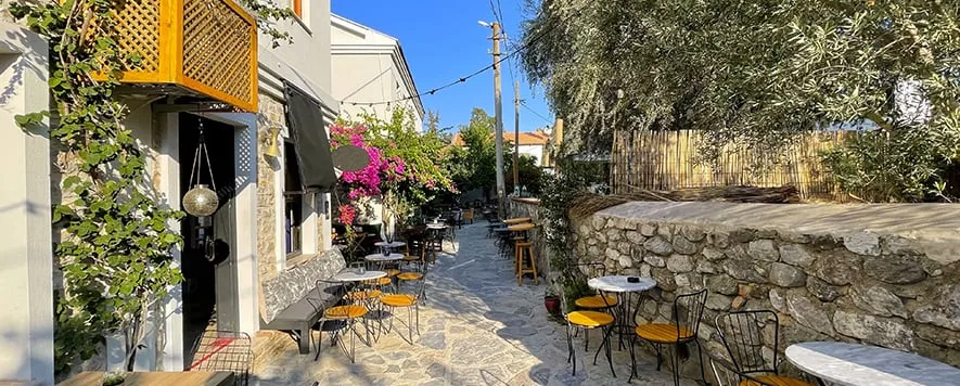 Muğla’nın Datça ilçesinde yer alan Eski Datça, tarihi dokusu, doğal