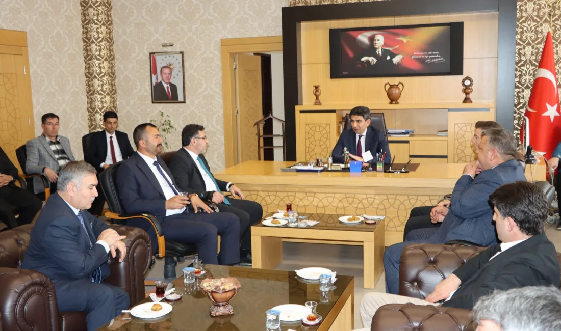 Yerköy İlçe Kaymakamı Muharrem Coşgun, resmi bayramlaşma programında birlik ve