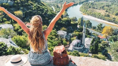 Balkanlar, kültürel ve doğal güzelliklerin eşsiz bir birleşimini sunarak, her