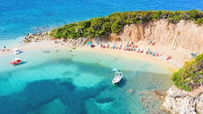 Son yıllarda seyahat tutkunlarının gözdesi haline gelen Arnavutluk, tarihi dokusu,