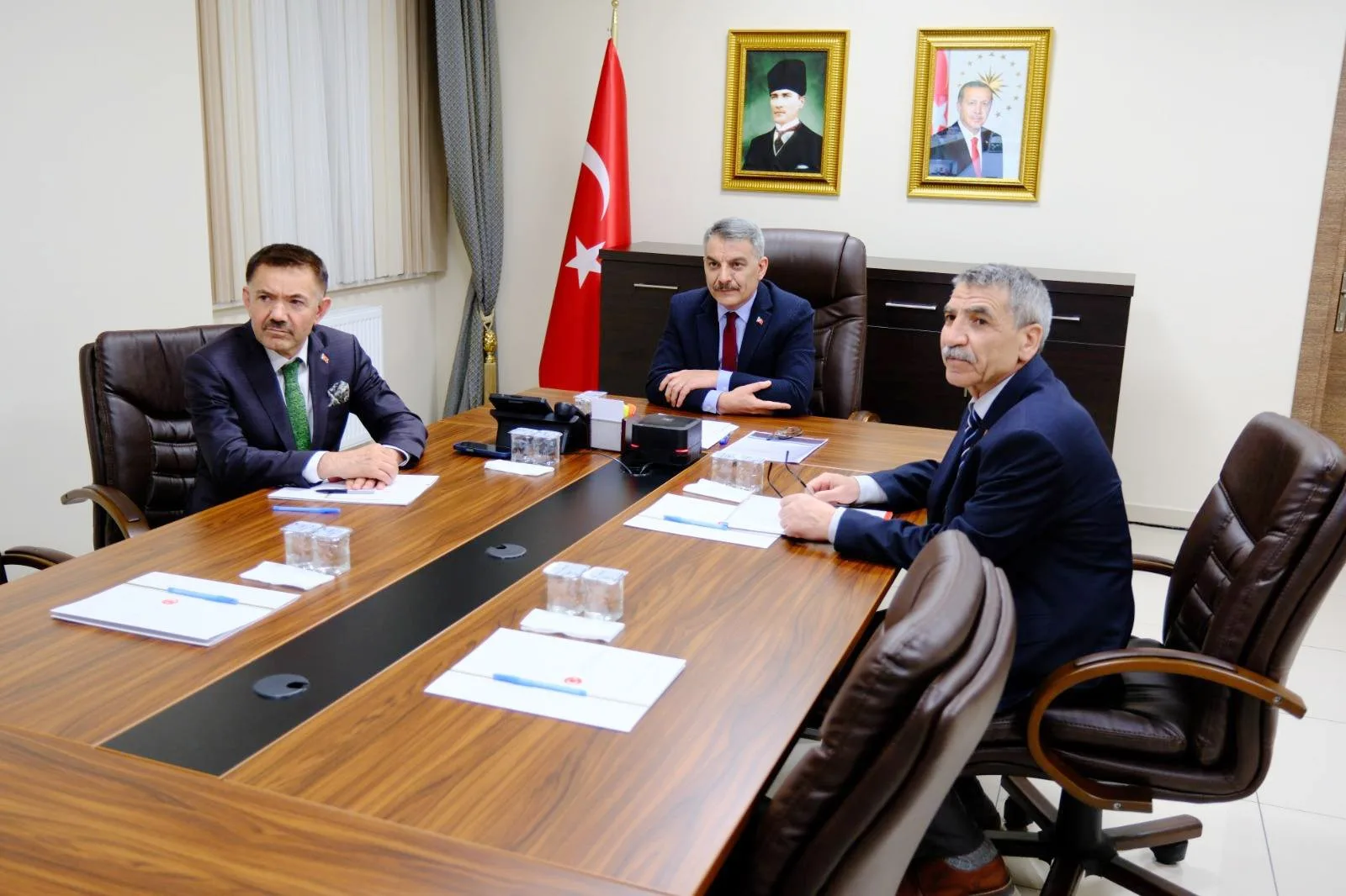 Yozgat Valisi Mehmet Ali Özkan, İçişleri Bakanı Ali Yerlikaya'nın başkanlığında