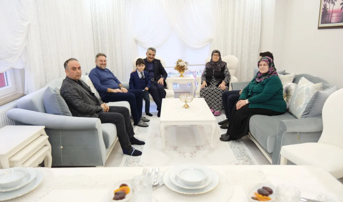 Yozgat Valisi Mehmet Ali Özkan, Ramazan ayının ilk iftarını, 1992