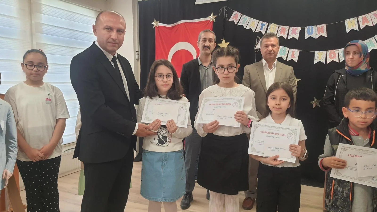 Yerköy ilçemizde "Her Yıl Bir Değerimizi Oku" Projesi Kapsamında Kitap