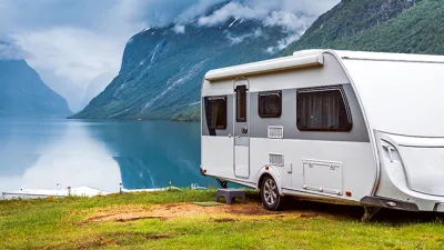 Karavanla yola çıkmak, bir tür özgürlüğe adım atmak gibidir. Kendini