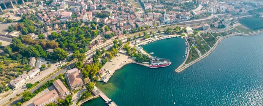 Kocaeli, İstanbul’a sadece 1.5-2 saat uzaklıkta olmasıyla hafta sonu kaçamakları için ideal