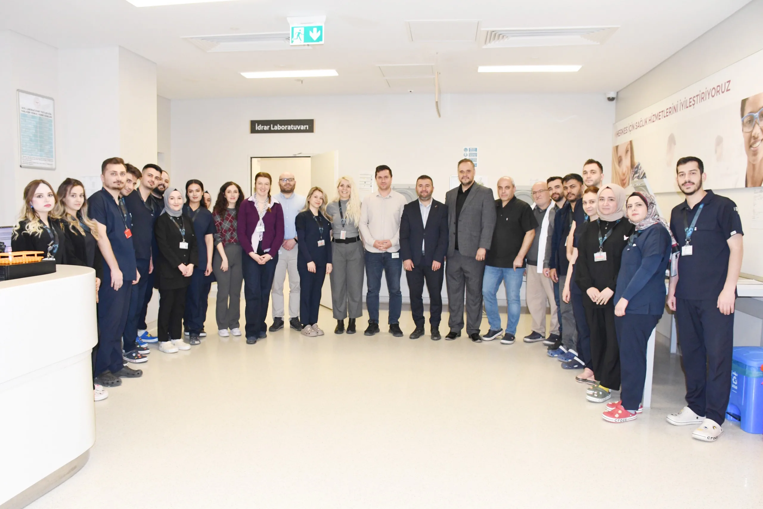 Yozgat Şehir Hastanesi'nde düzenlenen programla, laboratuvar çalışanlarının özverili çalışmaları takdir