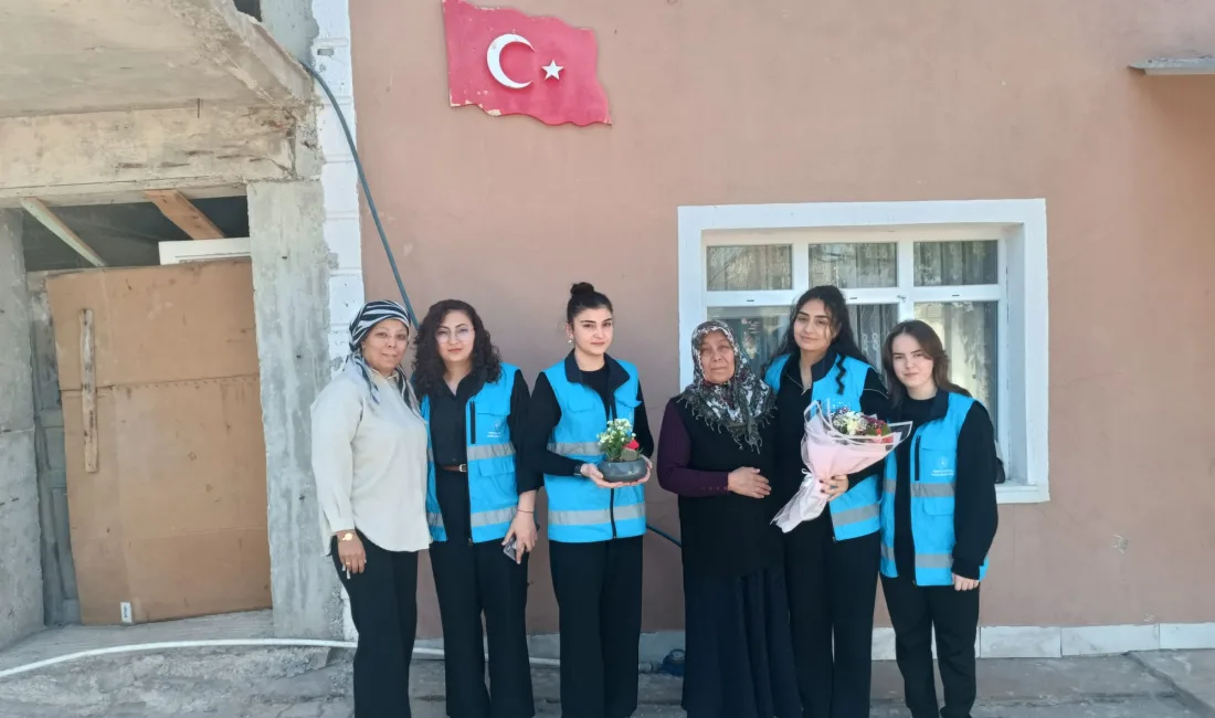 Şehitler Haftası’nda Anlamlı Ziyaret: Molla Hüsrev Yurt Müdürlüğü Öğrencileri, Şehidimiz