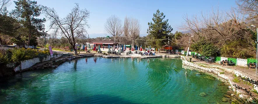 Termal tatil, bedenin ve ruhun yeniden doğduğu, huzur dolu bir