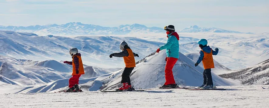 “Hiçbir eğlence kayak tatilinin yerini tutamaz.” diyenlerdenseniz, Erzurum’un kalbi Palandöken’de