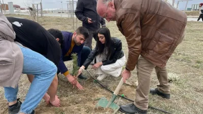 Yozgat Bozok Üniversitesi'nde düzenlenen "Doğaya Gelecek Ol, Bir Fidan Da