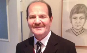 Yozgat’ın Haydarbeyli Köyü’nden gelme, merhum Hakkı Tanış’ın oğlu, sanayi esnaflarından