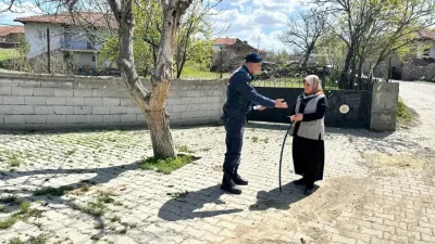 Yozgat İl Jandarma Komutanlığı, Kadışehri ilçesine bağlı köylerde vatandaşlarla bir