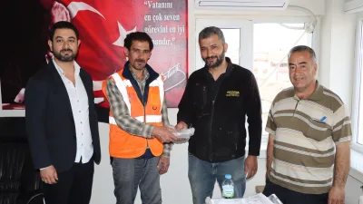 Yerköy Belediyesi Temizlik İşleri Müdürlüğü çalışanı Adem Beğer, yaptığı rutin