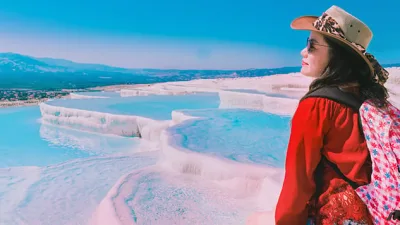 Türkiye, dört bir yanı doğa harikalarıyla bezeli, tarihi ve kültürel