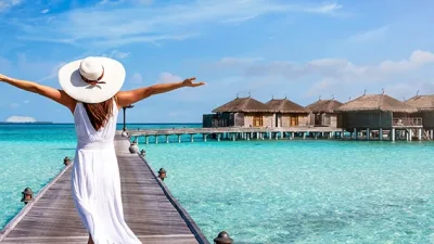 Türkiye'de kış yaşanırken sıcak havaların tadını çıkarmak isteyen tatilciler için