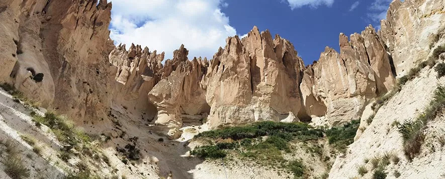 Türkiye’nin görkemli doğa harikalarından biri olan Kapadokya, yıllardır yerli ve