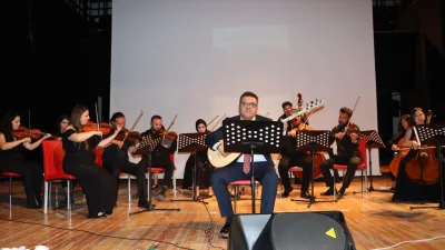 Yerköy'de düzenlenen Cumhuriyet Oda Orkestrası konseri, sanatseverlerden yoğun ilgi görürken,