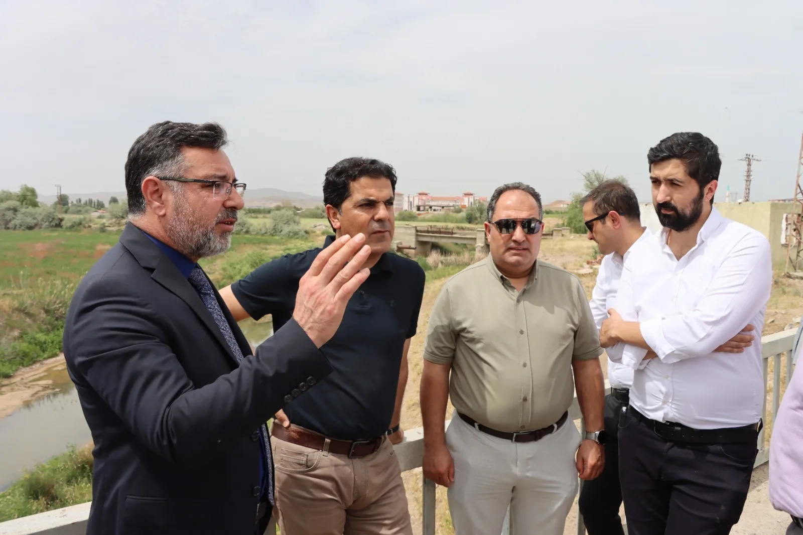 Yerköy Belediye Başkanı Av. Fatih Arslan, Delice Irmağı’nda gerçekleştirilecek ıslah