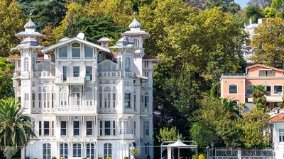 İstanbul, sadece modern yapıları ve dinamik hayatıyla değil, aynı zamanda