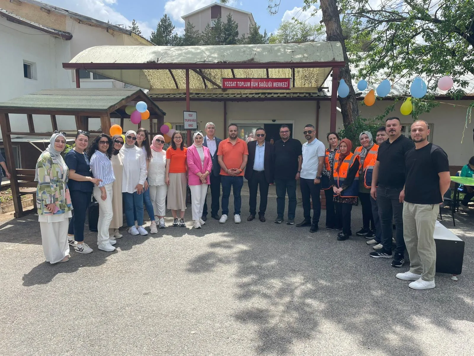 Yozgat Belediyesi iş birliğiyle düzenlenen yaz şenliklerinde, hastalar ve sağlık