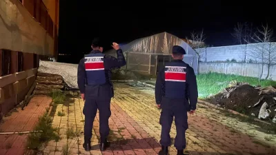 Yozgat İl Jandarma Komutanlığı ekipleri, Aydıncık ilçesindeki yatılı okul çevresinde