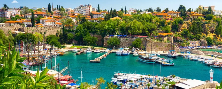 Antalya, Türkiye’nin turizm cenneti olarak bilinen şehirlerinden biridir. Her yıl