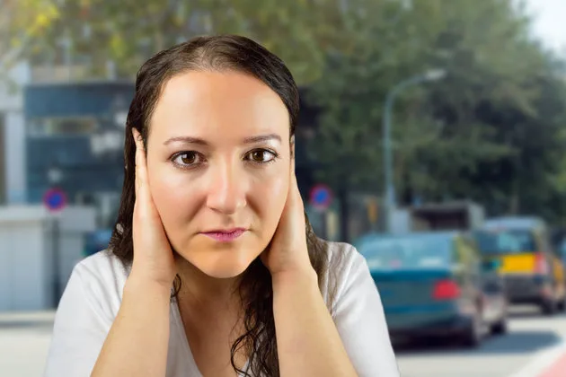 Kulak tıkanıklığı, günlük yaşam kalitesini etkileyen yaygın ancak çoğu zaman