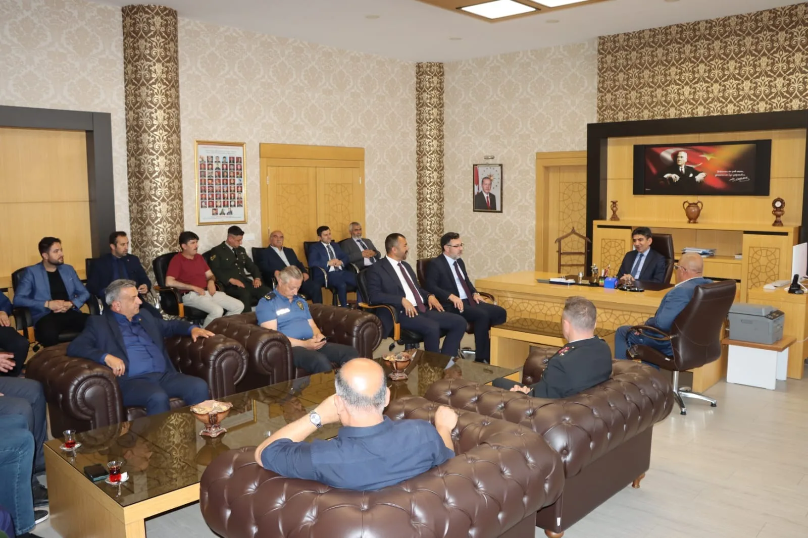 Yerköy ilçemizde Kurban Bayramı vesilesiyle düzenlenen resmi bayramlaşma programı, Kaymakam