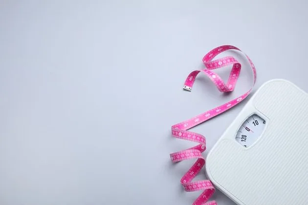 Obezite problemi olan, diyet veya diğer geleneksel yöntemlerle kilo veremeyen