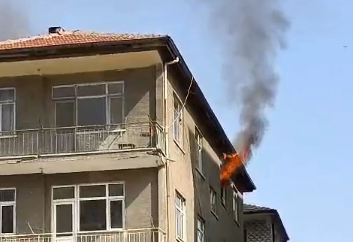 Yerköy ilçemizde bulunan boş bir binanın dördüncü katında çıkan yangın