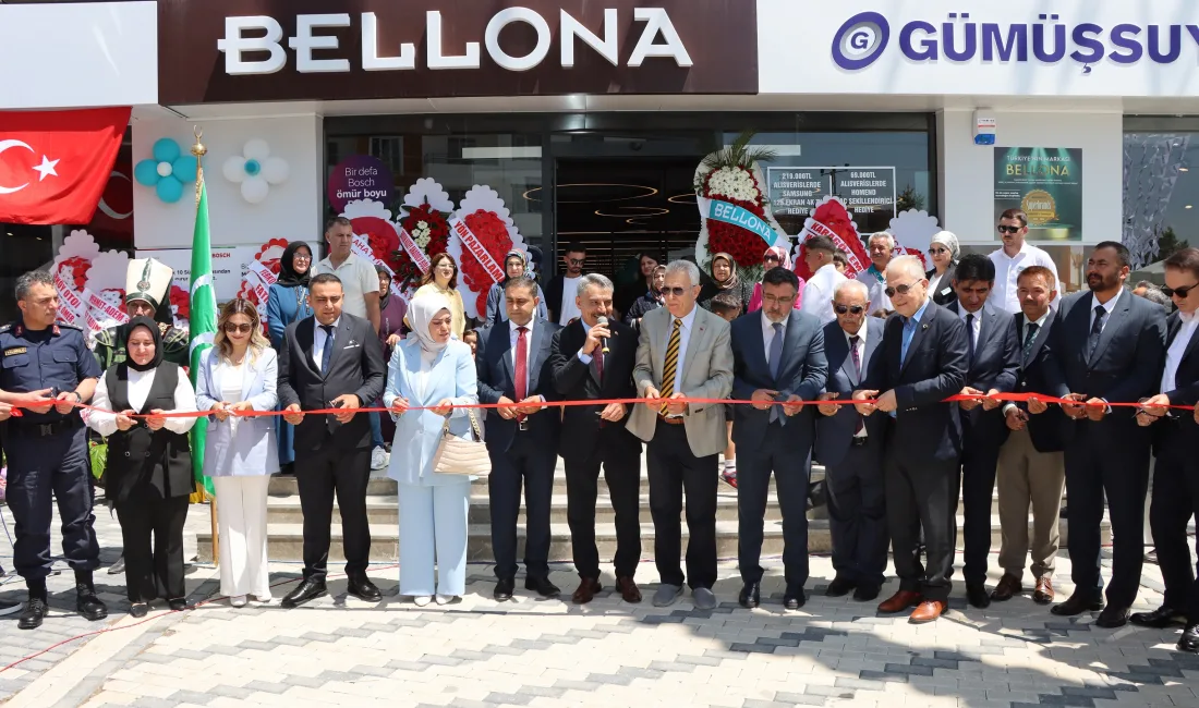 Yozgat Valisi Mehmet Ali Özkan, Yerköy’de açılışı gerçekleştirilen Bellona Mobilya