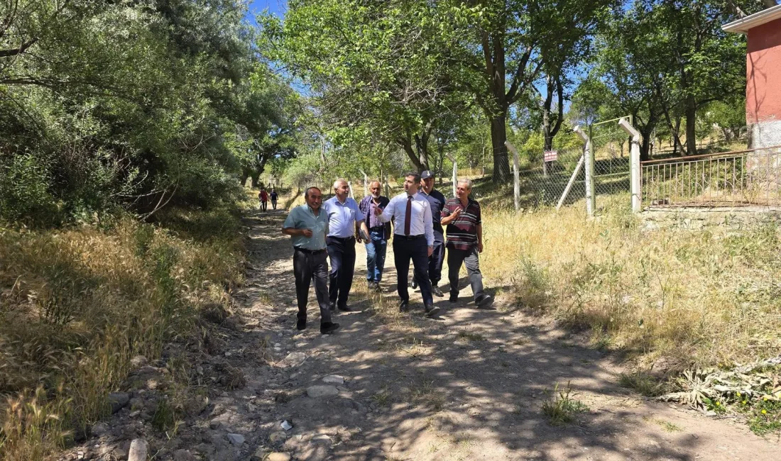 Çiçekdağı Kaymakamı Murat Görmüş, Ortahacıahmetli ve Yukarıhacıahmetli Köylerini Ziyaret etti.