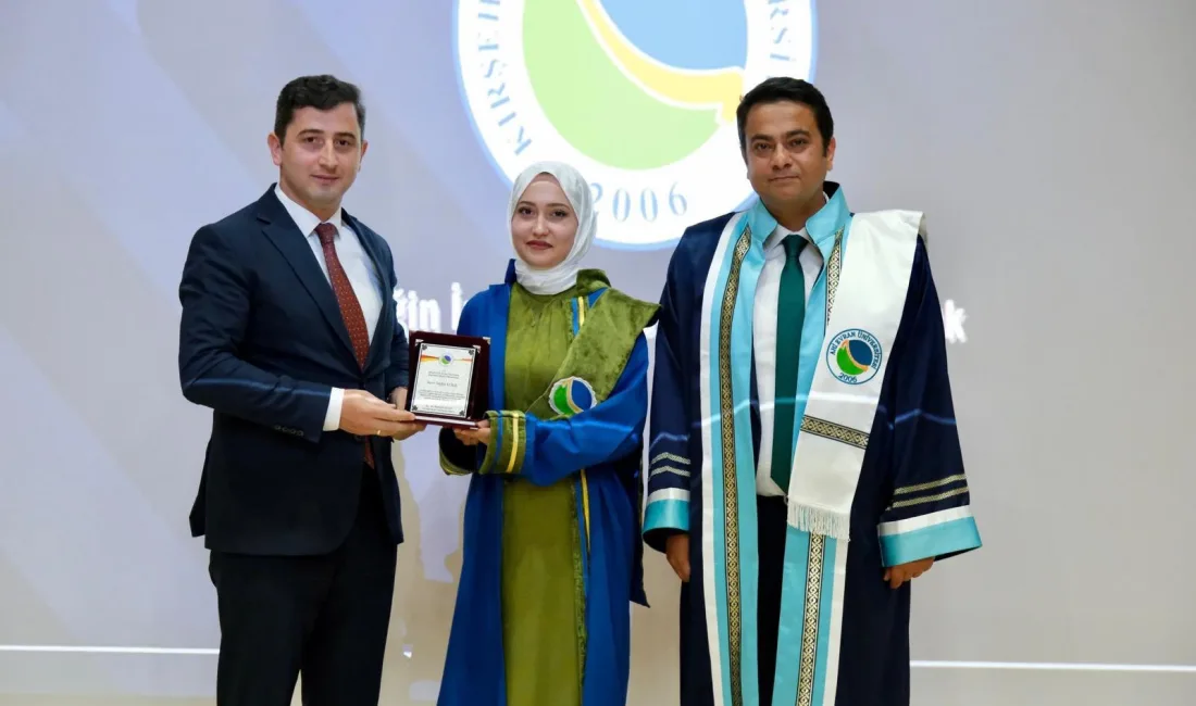 Kaymakam Murat Görmüş, Çiçekdağı Meslek Yüksekokulu’nun 2024-2025 eğitim yılı mezuniyet