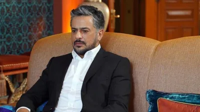 Tanınan şantör Emre Altuğ, son on iki ay boyunca bir